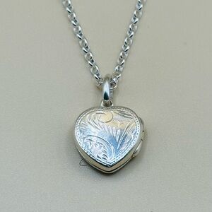 Dainty Vintage Sterling Silver Heart Locket